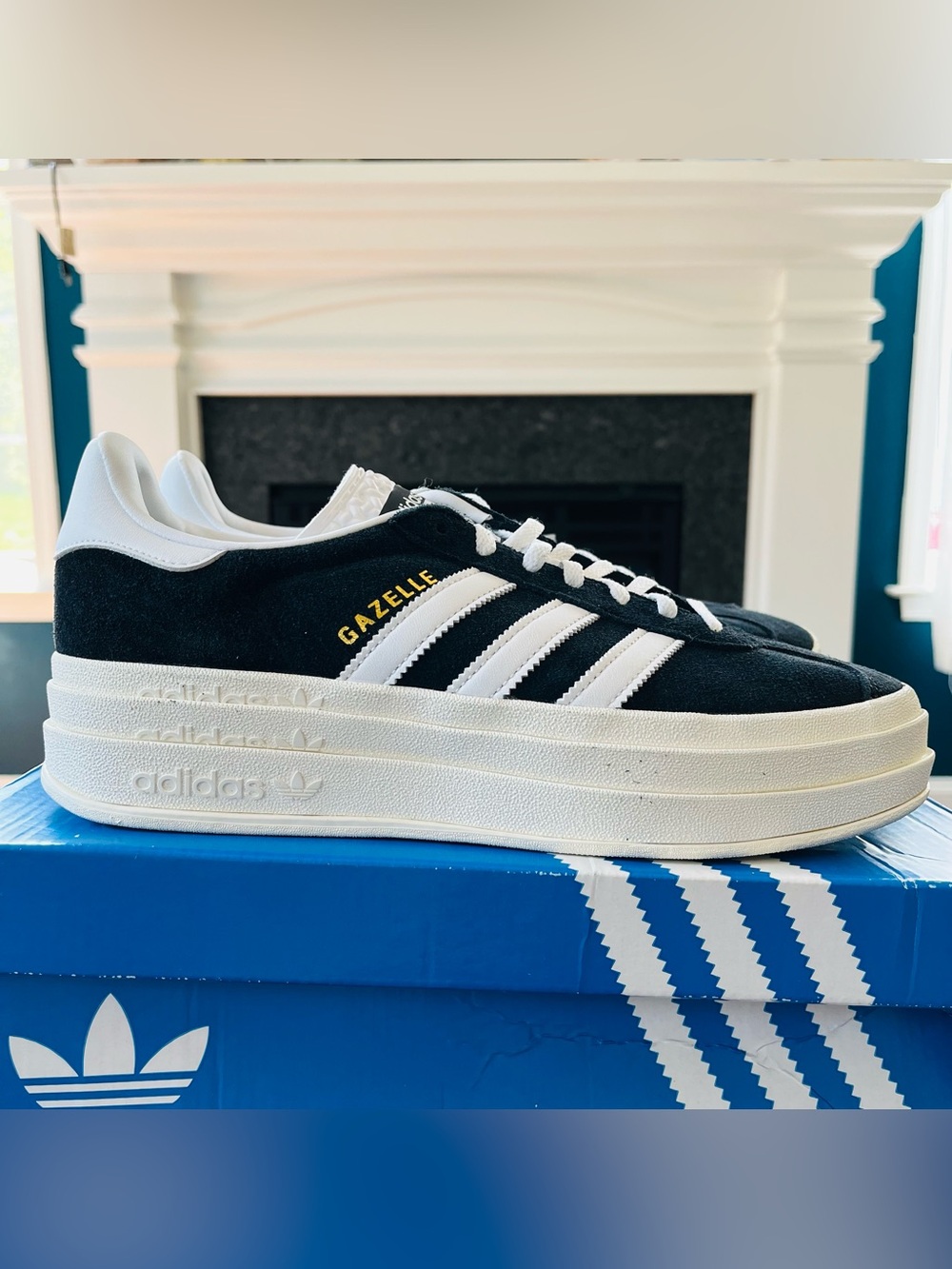 Sz 10 adidas Gazelle Bold Sneakers Classic Originals Women Platform Black/White
